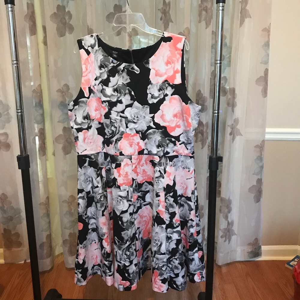 Summer Rose Dress